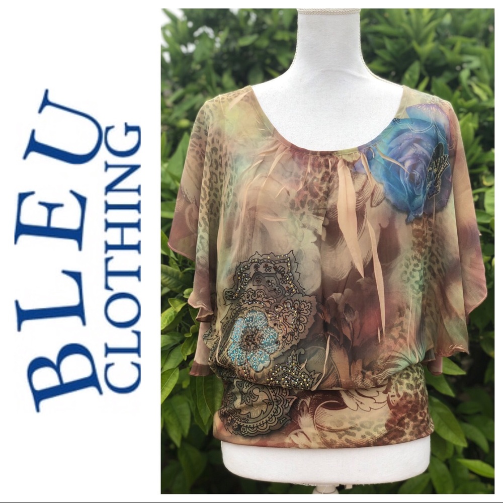 🦋 NWOT Butterfly Top🦋